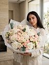 Snow & Blush Bouquet photo 2